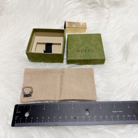 Gucci Interlocking G Paisley Silver Ring (GUC) - Picture 14 of 16